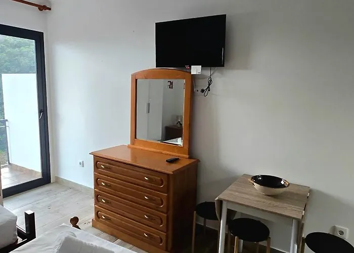 Seaside & Levada Escape * Machico (Madeira)